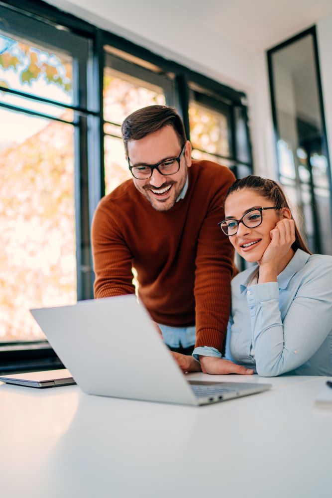 online entrepreneurs buying and selling websites